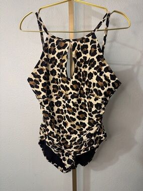 Ellen Tracy Leopard Print One-Piece Swimsuit - Black & Cream-12